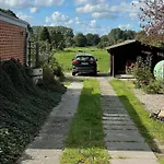 Nyaraló Reetdachhaus In Seenaehe, Ruhige Lage, Kamin & Terrasse *