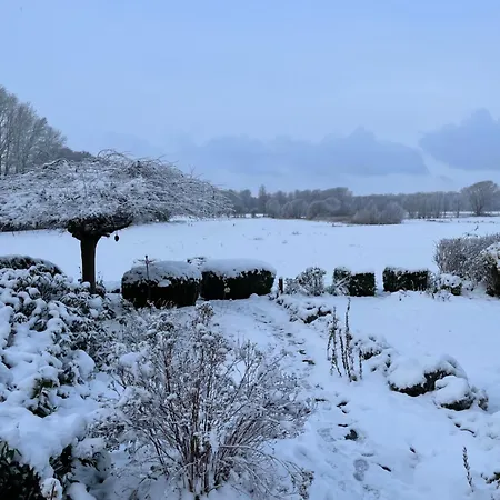Reetdachhaus In Seenaehe, Ruhige Lage, Kamin & Terrasse Seedorf (Segeberg)