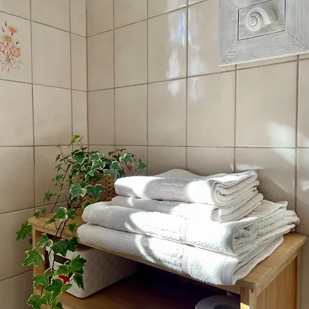 Reetdachhaus In Seenaehe, Ruhige Lage, Kamin & Terrasse Seedorf (Segeberg)