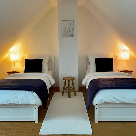 Reetdachhaus In Seenaehe, Ruhige Lage, Kamin & Terrasse * Seedorf (Segeberg)