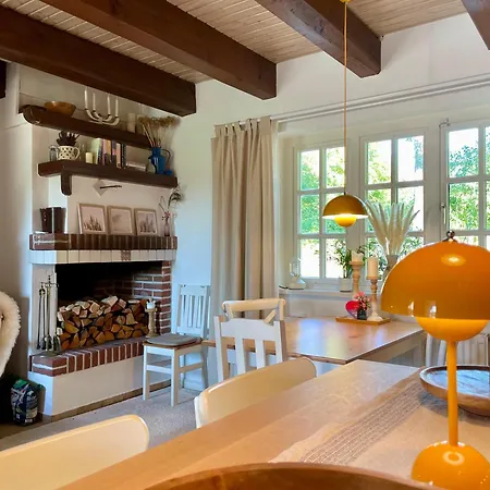 Reetdachhaus In Seenaehe, Ruhige Lage, Kamin & Terrasse Tatil Evi